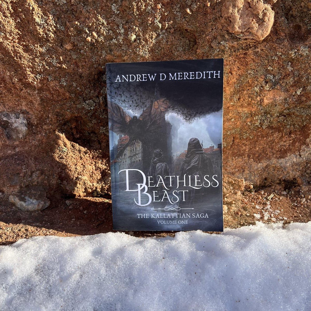 AndrewDMth's tweet photo. Deathless Beast is closing in on 200 TBRs on Goodreads. 
Have you added it to your TBR yet?

#kallattiansaga #deathlessbeast #boneshroud  #paladins #paladame #indieauthor #amwritingfantasy #goodreads https://t.co/236Iw8utuP