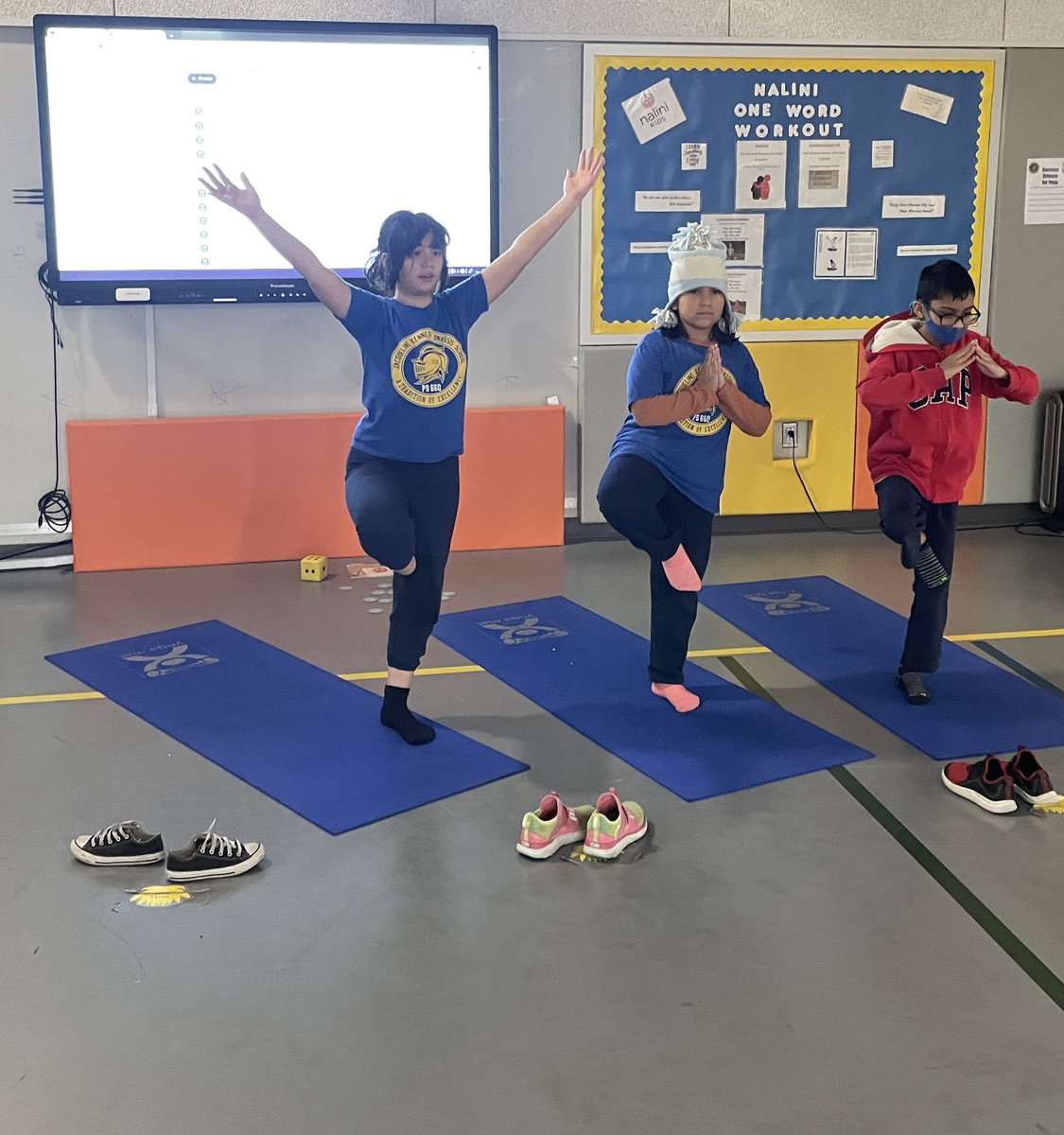 yoginiyegros's tweet image. Kicking off the 2nd Week of 2023 with #timeouttuesday! Have you given yourself a #mentalhealth #timeout yet this year? It’s never too late! Our @PS66JKO knights know the importance of #yoga and #meditation breaks. 💕🧘🏽‍♀️🧘🏿🧘🏿‍♂️😮‍💨💕 #yogainschools #mindfulness #SEL @NYCSchools @D27NYC