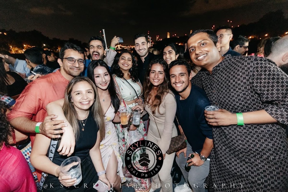 DJBLUESMILO's tweet photo. https://t.co/HeY3kVZ1xh
Bollywood boat party on the Thames 2023 - Saturday 4th February click on the link for tickets be quick will be a sellout https://t.co/zHXzh81UZA