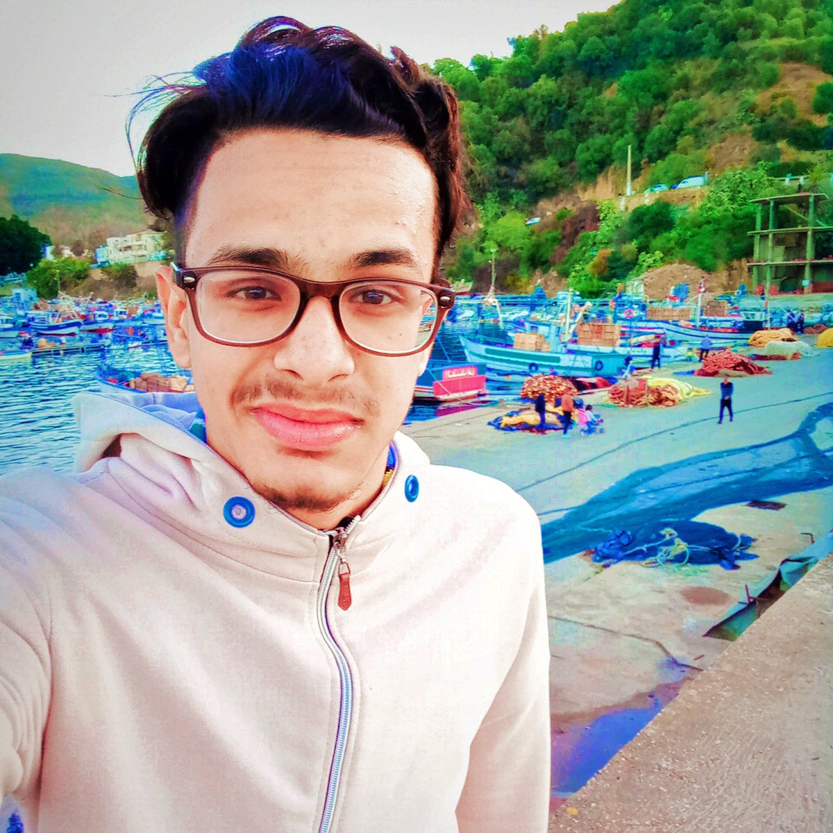 patroum's tweet photo. #NouvellePhotoDeProfil https://t.co/jjVln0XUhw