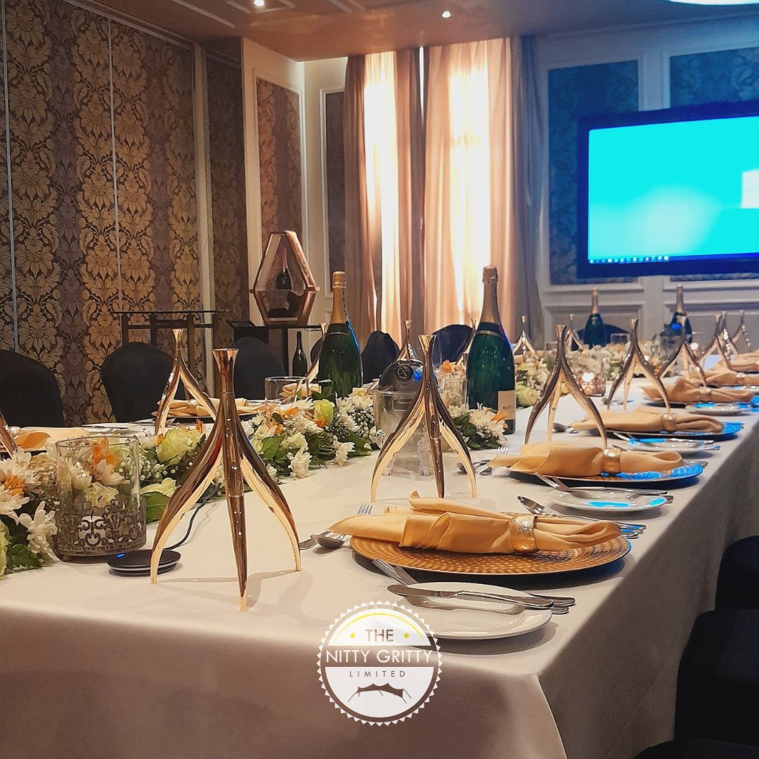 FabEventsbyTNG's tweet photo. Tablescapes..

#eventdecor #moet #eventprofs #dinner #eventdesign #tablescapes #tablelayout #florals  #decorinspiration #indoorevents https://t.co/CGheLoVXza