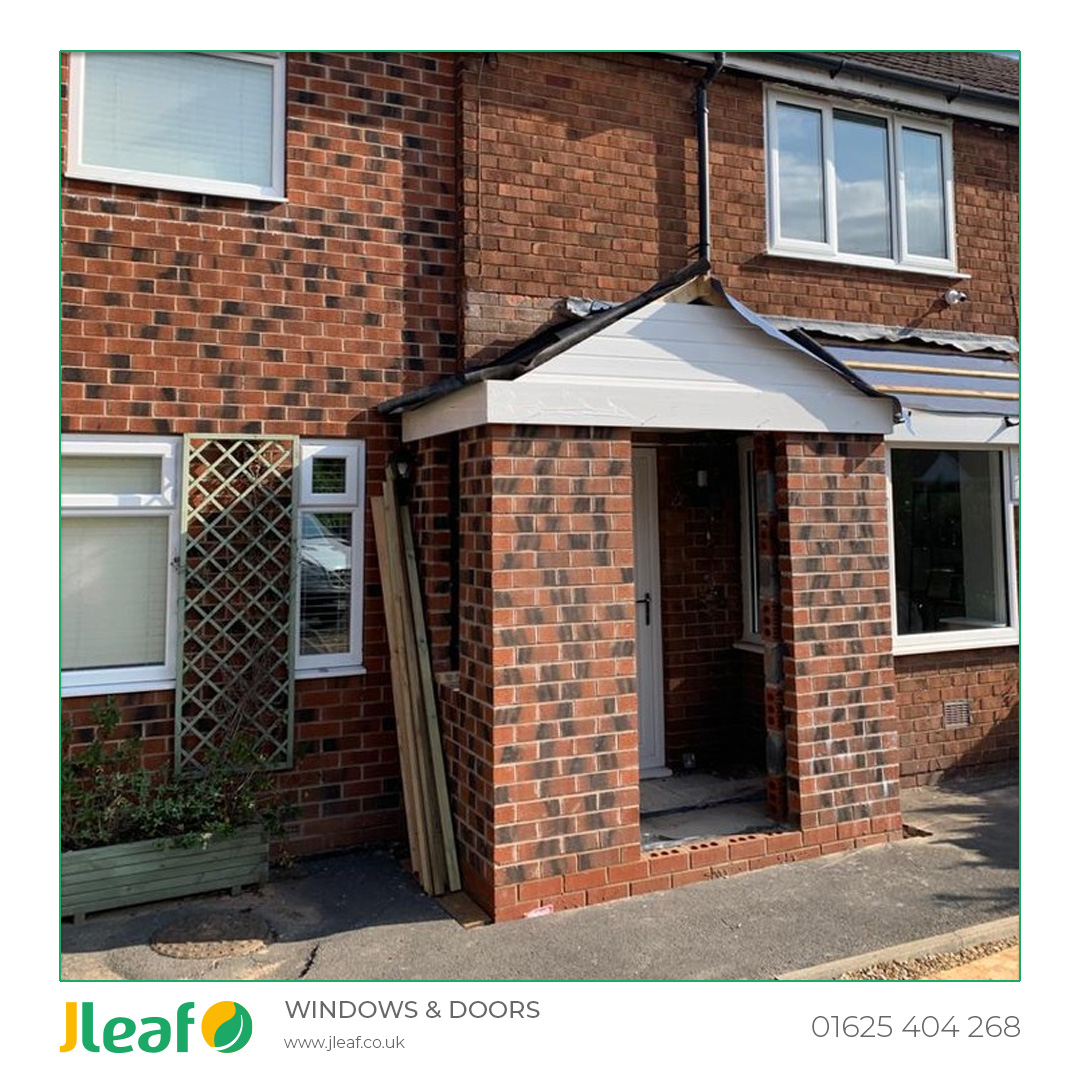 JLeafUK's tweet photo. Before and After📸

New roof tiled into the existing bay roof⚒️
We then installed this beautiful composite door in Painswick to finishes the porch off perfectly!

https://t.co/CUwLxdMkEH
.
.
.
#porch #compositedoor #cheshiredoors #stockport #cheshire https://t.co/ShD1FzabXW