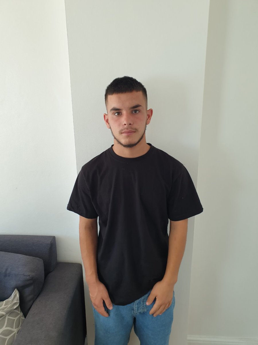 MPSEnfield's tweet photo. #MISSING PERSON Police are appealing for help to locate 16y/o Aqif who is missing from #EN8 #Enfield Please call 101 and quote reference 22MIS041432 https://t.co/S5YJBZU9tV