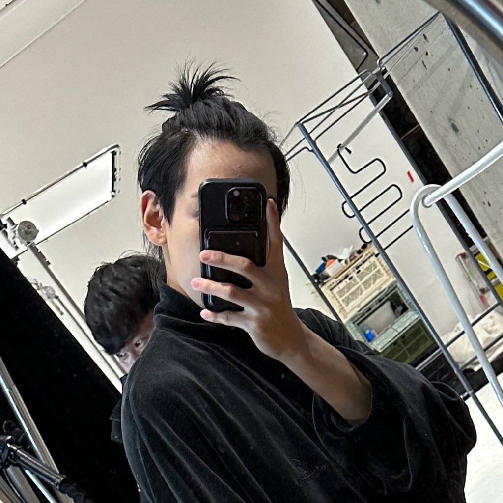 <a href="/BamBam1A/">BamBam</a> คนหล่อเดินทางปลอดภัยนะครับบ💚💚💚💚