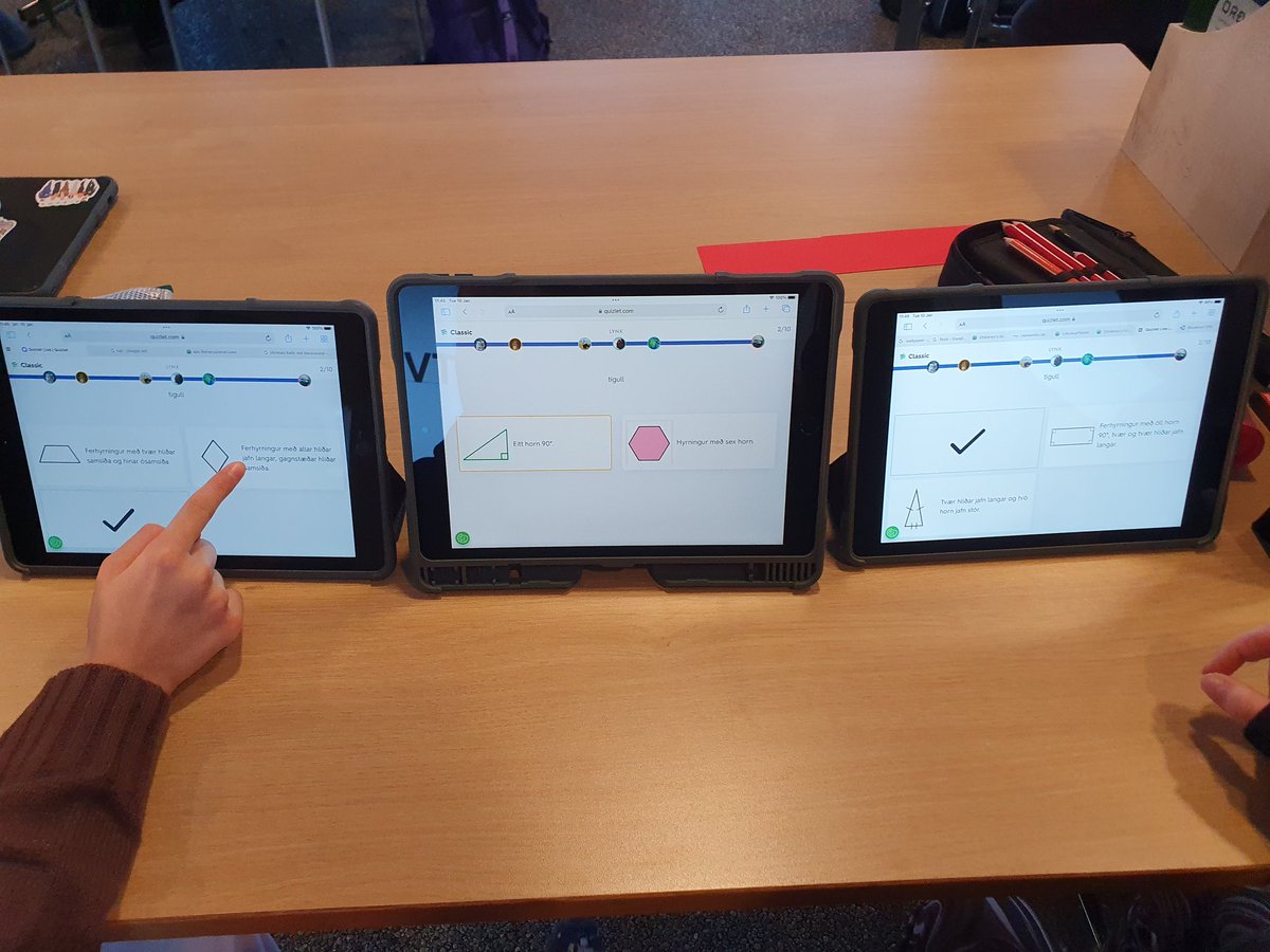 Quizlet.live er frábær leið til þess að þjálfa orðaforða nemenda t.d. heiti þrívíðra og tvívíðra forma í stærðfræði <a href="/quizlet/">Quizlet</a> #menntaspjall #lnsk #quizletlive