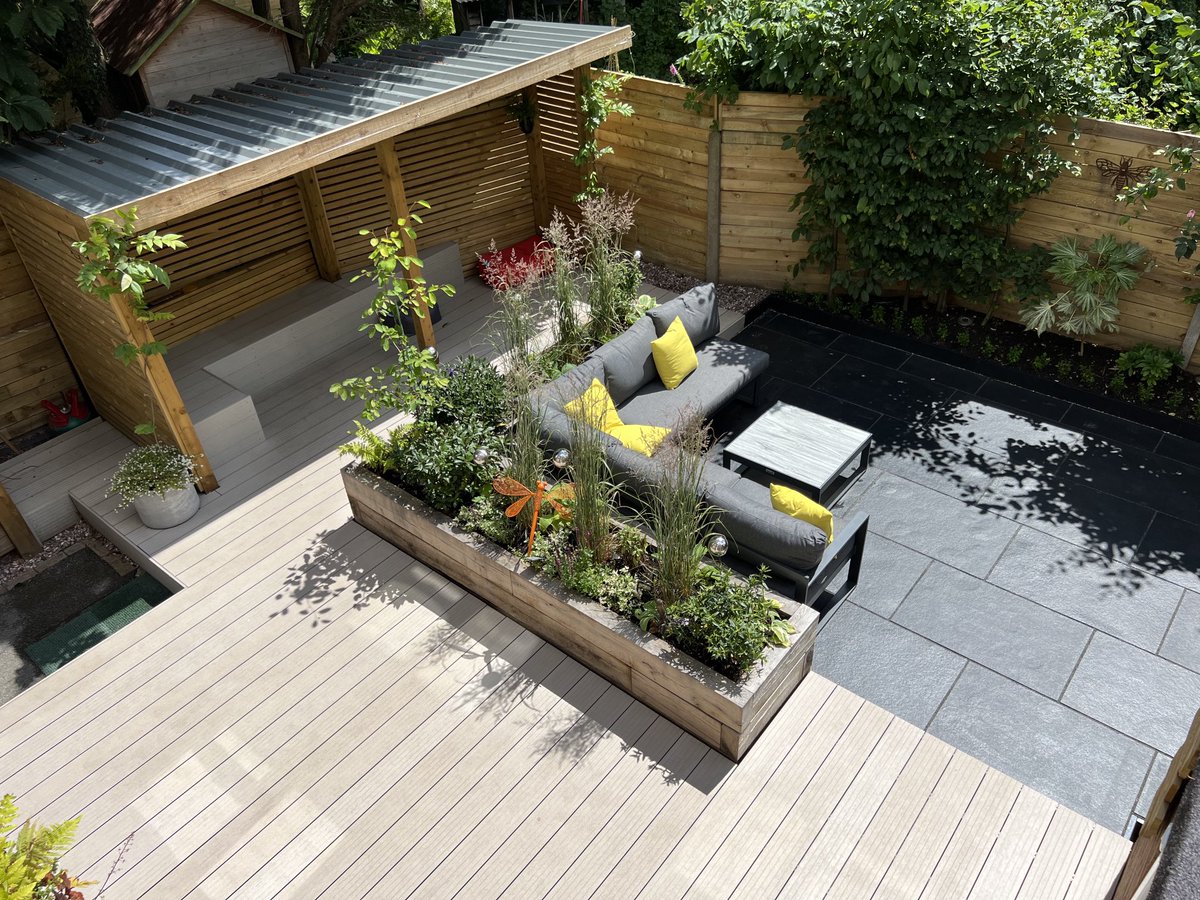 Some photos of my small garden project I finished last year.Considering a change of career. All done by hand. Anyone want their small back garden renovating in Knutsford,Wilmslow, Alderley edge? #smallgarden #ecoscape #gazebo #blacklimestonepaving #livingwall #oaksleepers #cladco