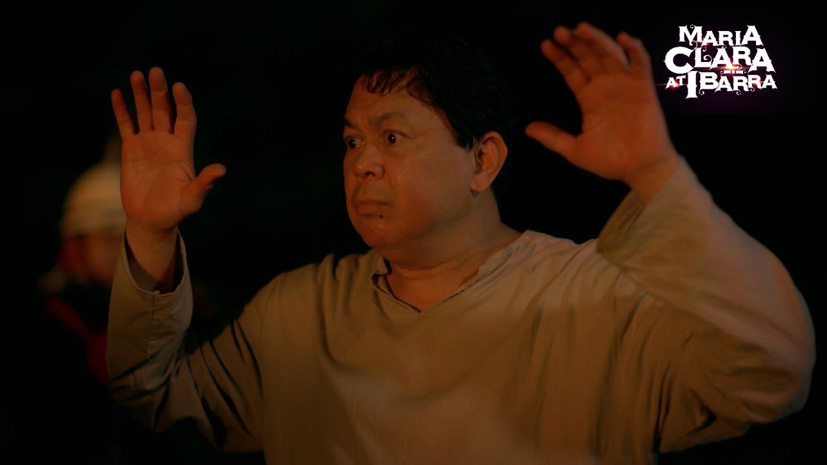 GMADrama's tweet photo. Fidel: Maaari bang bago tayo umalis ay makausap ko muna ang aking asawa?
Klay and Mang Adong: 👁️👄👁️

Kakagulat naman mga statement mo, Fidel! HAHAHA #MariaClaraAtIbarra #MCIMassArrest https://t.co/qvovVJoP2b