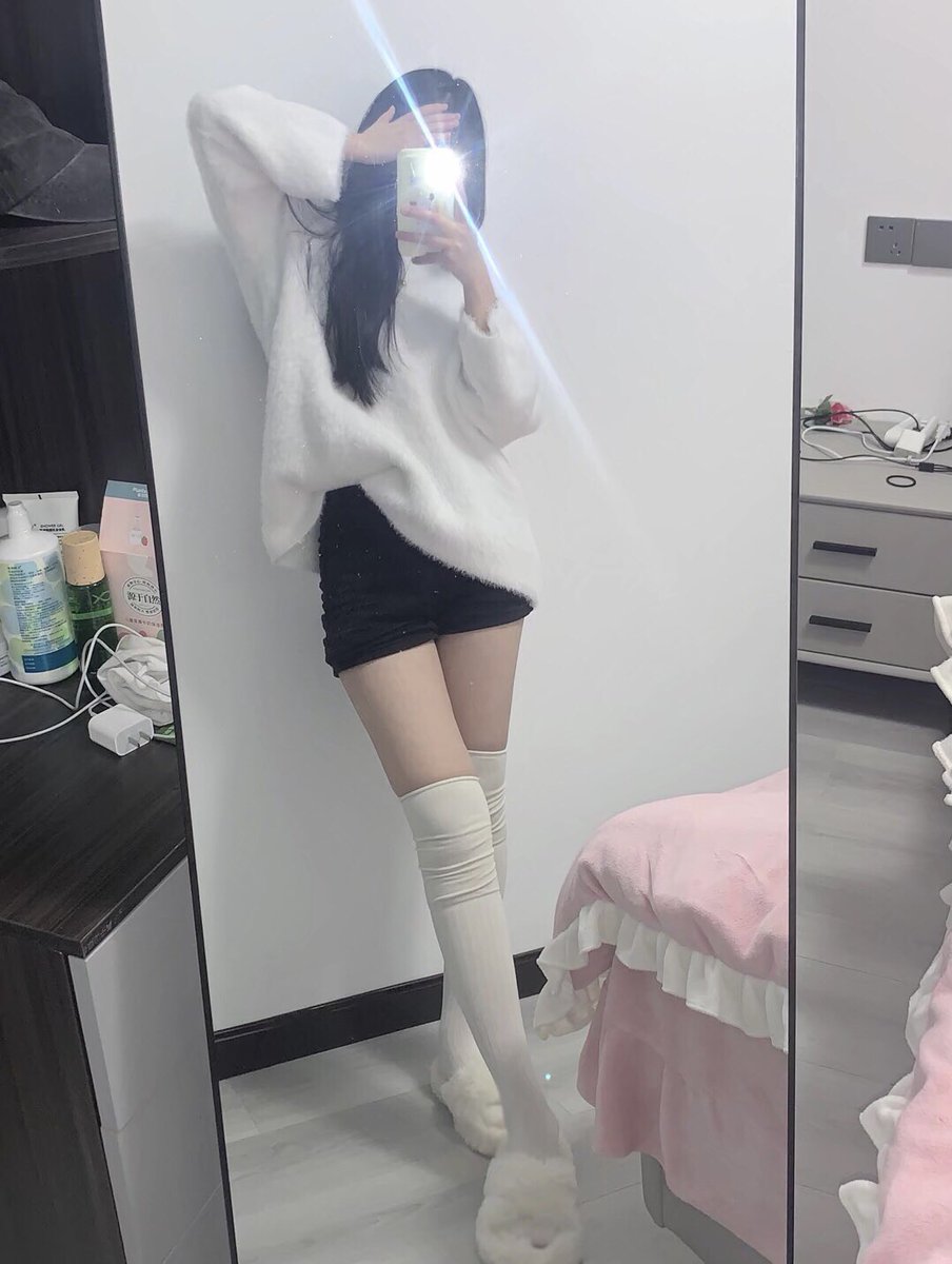 Czy000009's tweet photo. 妹妹兼职线下，随时有时间，需要的哥哥主页找我。
每周有抽取一人免费快餐活动，不定时陪看电影送小sp。
先点赞，再点头像关注。简介加我。私信不回。 https://t.co/Ej1Y81ICia