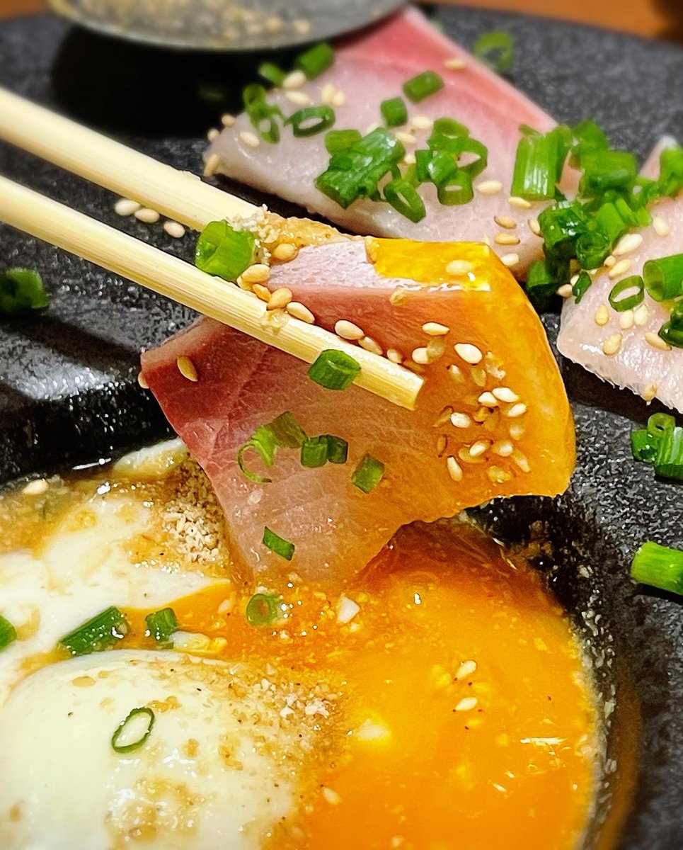 chiro_wan's tweet photo. この日は『ごまサバ』ならぬ『ごまブリ』も
���つ鍋の〆は『ちゃんぽん麺』
モチモチツルツルでした 
 #松戸市  #松戸グルメ  #マツドテイクアウト https://t.co/Nn8VqMfIxV