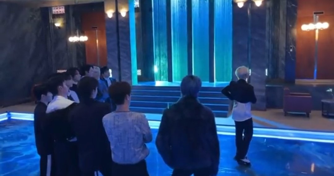 인생을 따뜻하고 행복하게 만들어야할때마다 봐..매일 봐...수십번씩 봐..