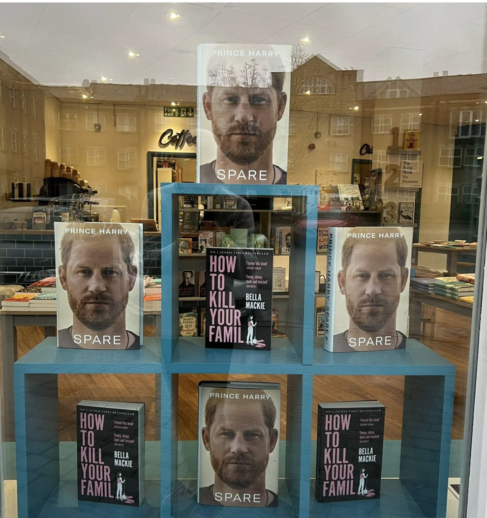 Great window ⁦⁦<a href="/bertsbooks/">Bert’s Books</a>⁩