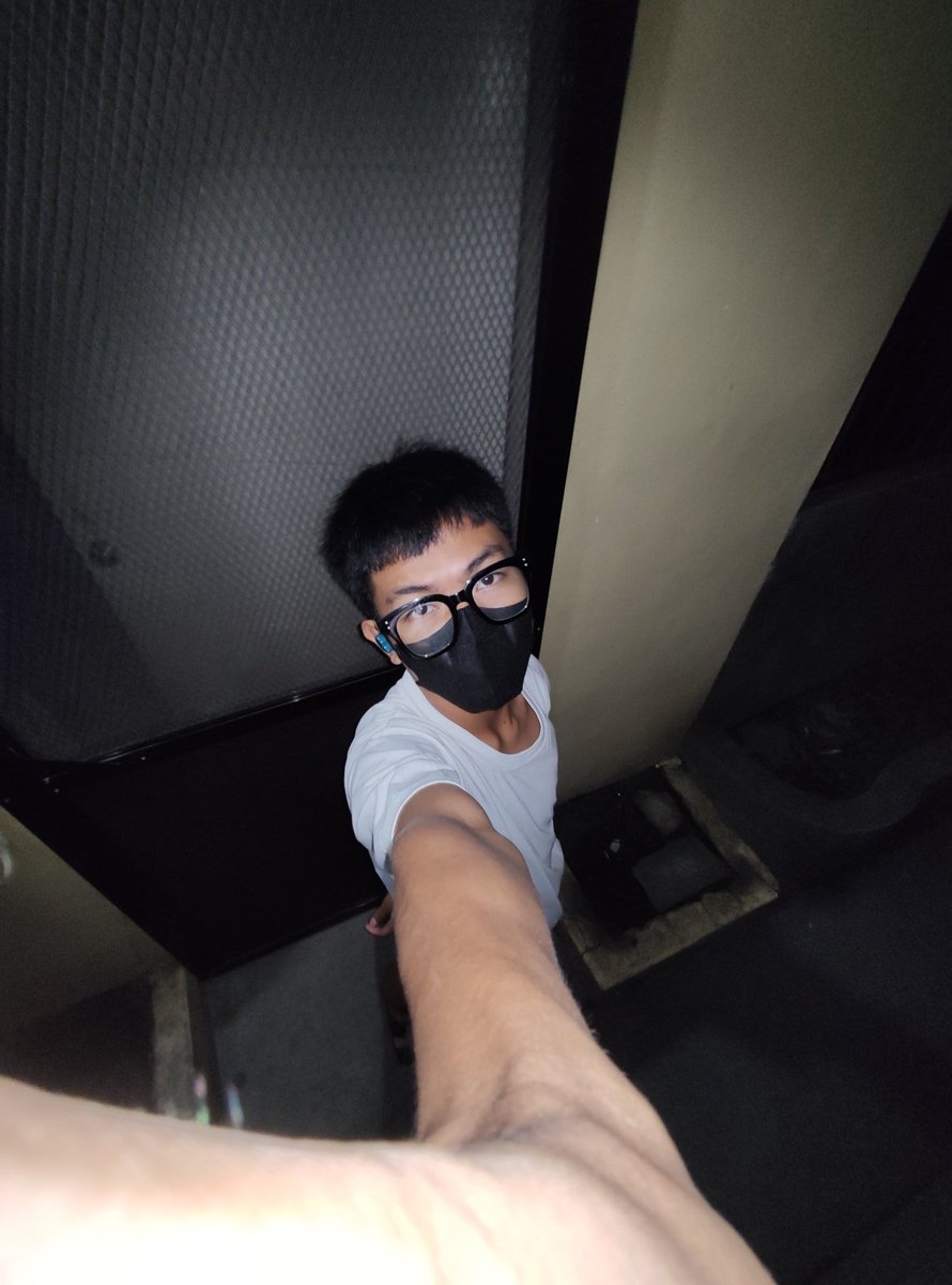 Jeymzuo's tweet photo. 0.5 na to oh hahalik na lang saken kulang https://t.co/qiM06xIBQJ