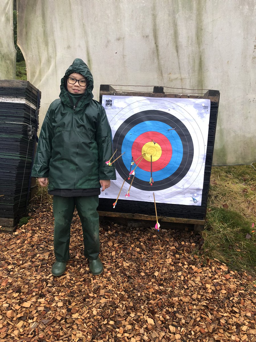 🌈 Elmvale Primary & Nursery 🐝 on Twitter "Archery today with Team 4 in