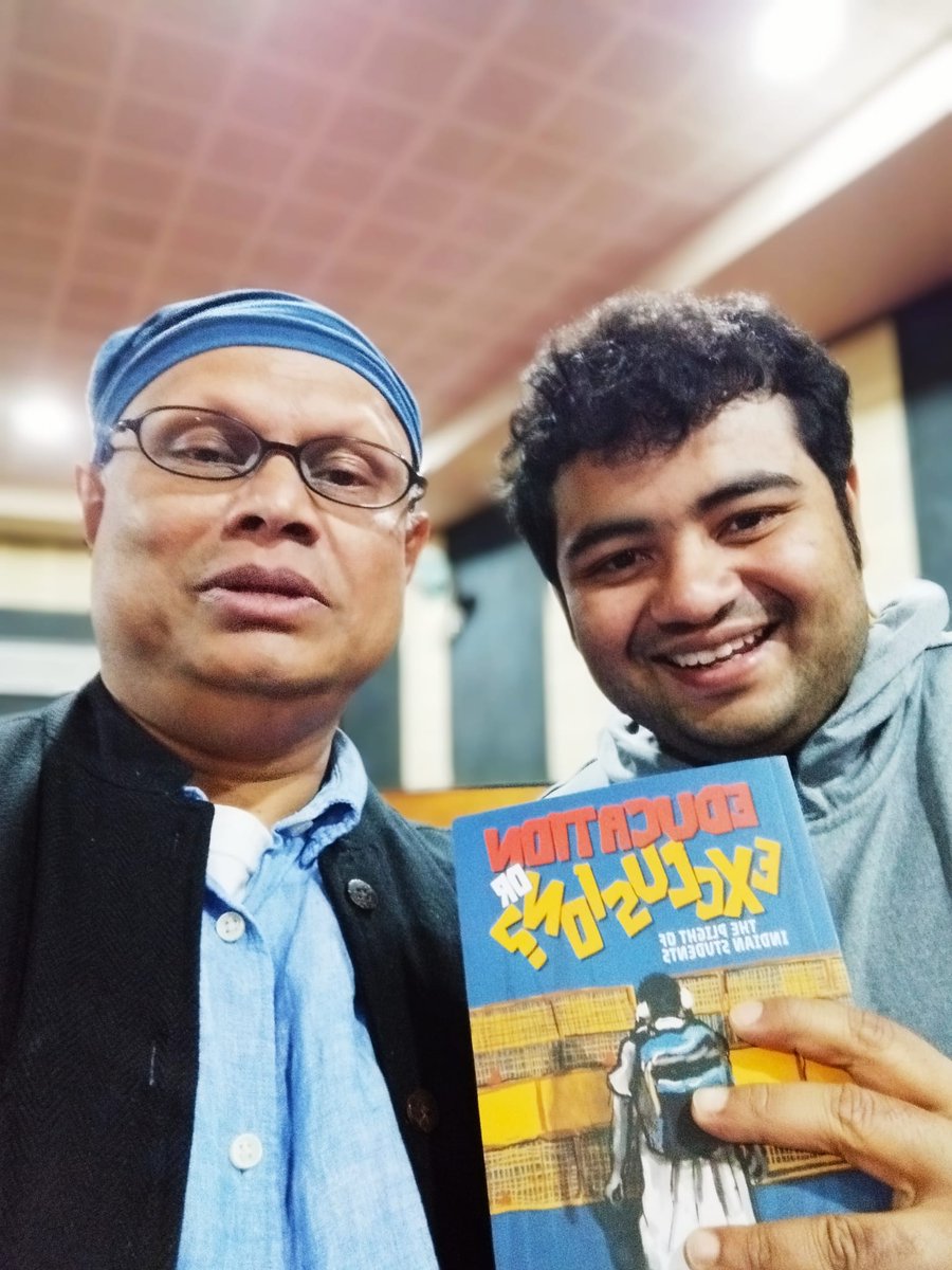 DharDipsita's tweet photo. Our book travels to Japan now.
Prof. Rohan D'suza contributed a very important chapter on the disruption in Higher Education in this book. Today Chatra Sangram editor Comrade Diptajit handed over the book to him in Kolkata.

😊 https://t.co/VeSj7eKHxA
