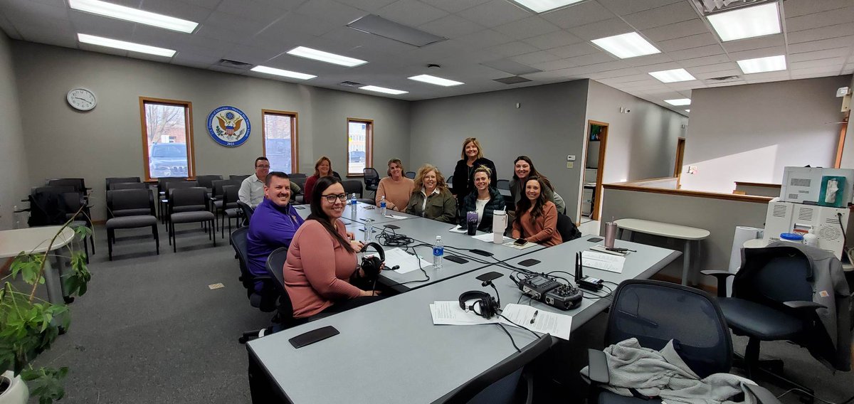 TaylorvilleDN's tweet photo. WTIM School Spotlight: Taylorville Junior High Offering Social Emotional Learning https://t.co/YIgRBpZPh3 https://t.co/Yxe4IRmEw1