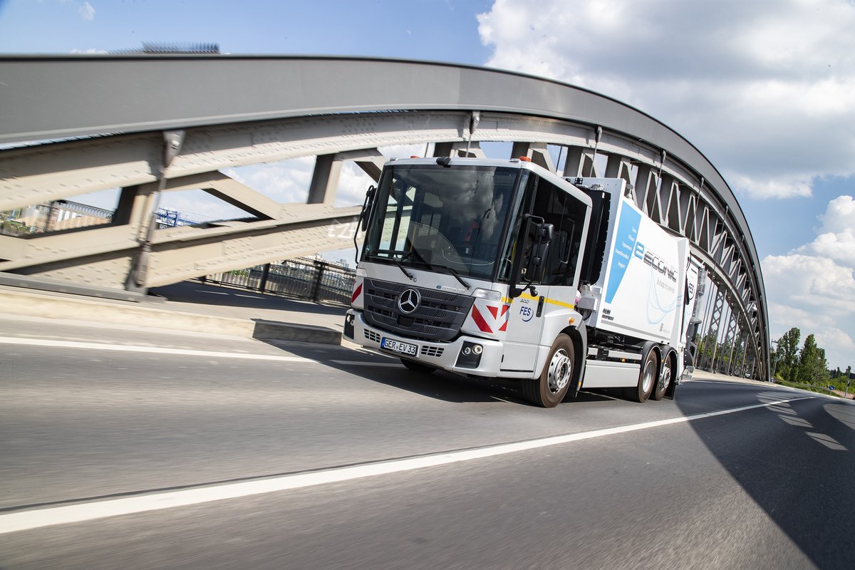 The Mercedes-Benz #eEconic delivers a sustainable solution to the push for cleaner air in urban areas. 

The new, all-electric truck is the future-facing predecessor of the trusted Econic &amp; is the perfect choice for inner-city operations. 

Discover more: bit.ly/3VKlKAs