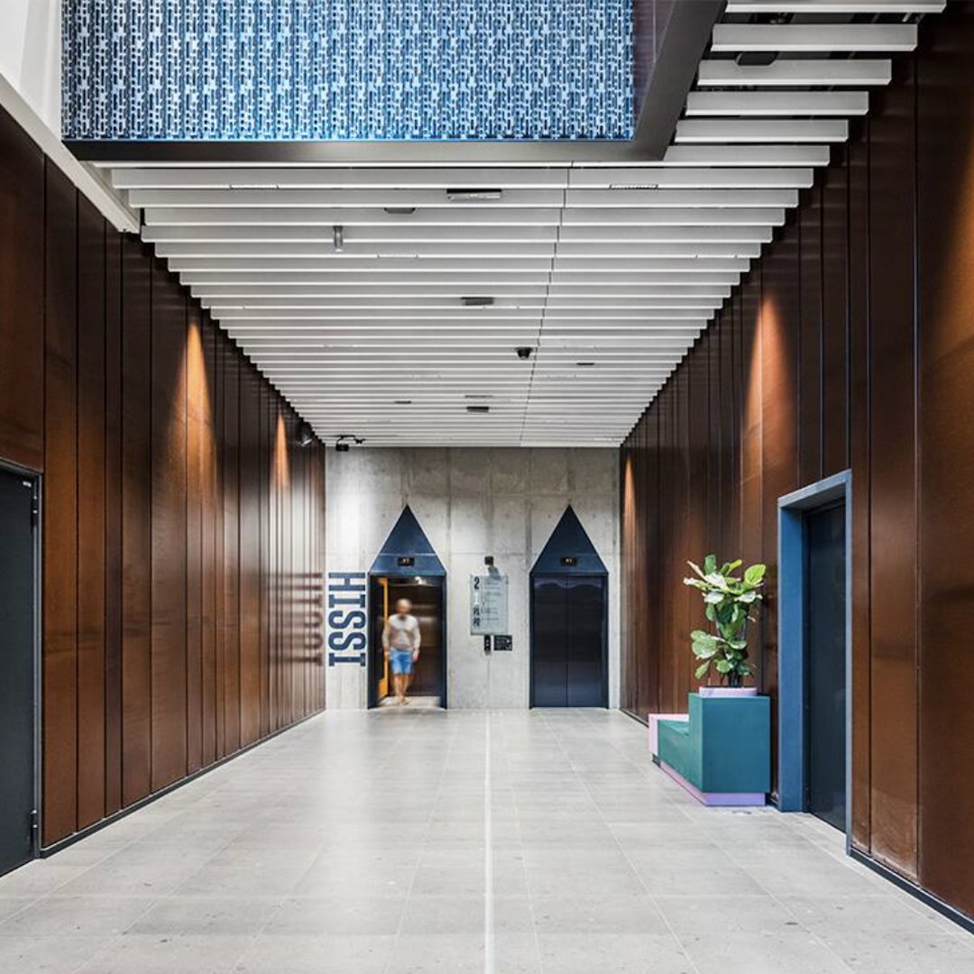 Oletko sinä käynyt jo upouudessa hiilineutraalissa Lippulaivassa? 🌱 🙌

#KONE vastasi uuden kaupunkikeskuksen energiatehokkaista hisseistä, liukuportaista ja liukukäytävistä ja tavoitteena on viihtyisä, sujuva ja turvallinen käyttökokemus. 🤩