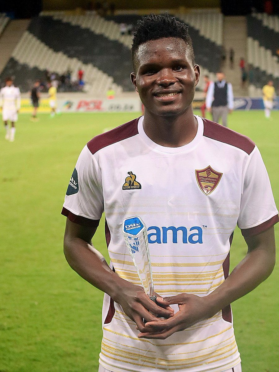 RSAFutbol's tweet image. Olwethu Makhanya 💪🏾 - Another gem that&apos;s been produced &amp;amp; uncovered this season. From the little I&apos;ve seen of him he looks good. He&apos;s got a good physique about him &amp;amp; he&apos;s been good from what I&apos;ve seen 👍🏾 more to come from him... Tower 🐧