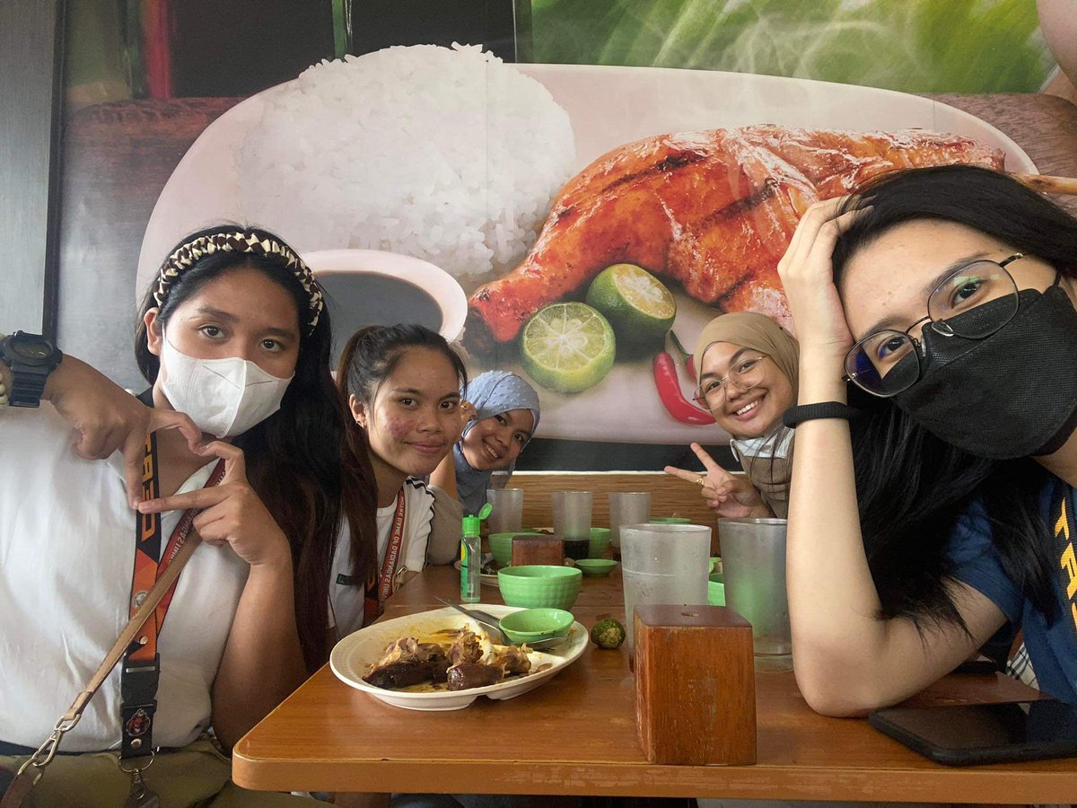 ImJsagad's tweet photo. Unexpected friendship ♡ https://t.co/apB8oIbnJ0