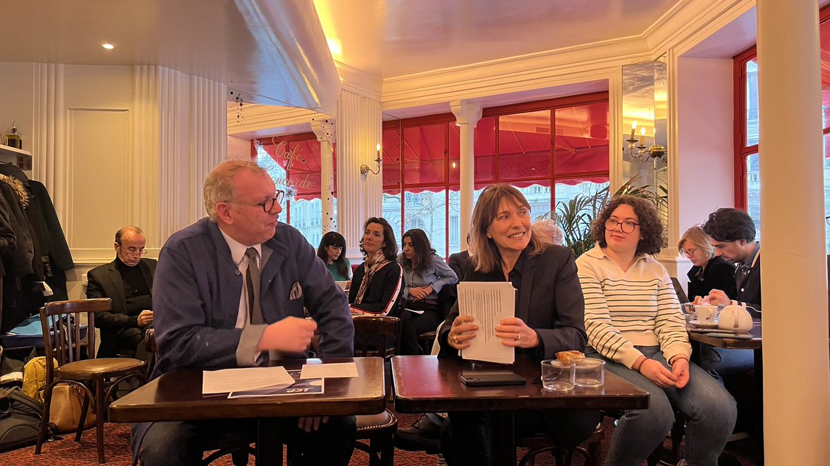 Face à la crise politique et climatique qui nous concerne tous, <a href="/LCP/">LCP</a> vous propose 2⃣ nouvelles émissions avec Daphné Roulier &amp; Mazarine Mitterrand-Pingeot
 
👉Retrouver toutes les nouveautés de notre rentrée : lcp.fr/presse/communi… <a href="/BertrandDelais/">Bertrand Delais</a>