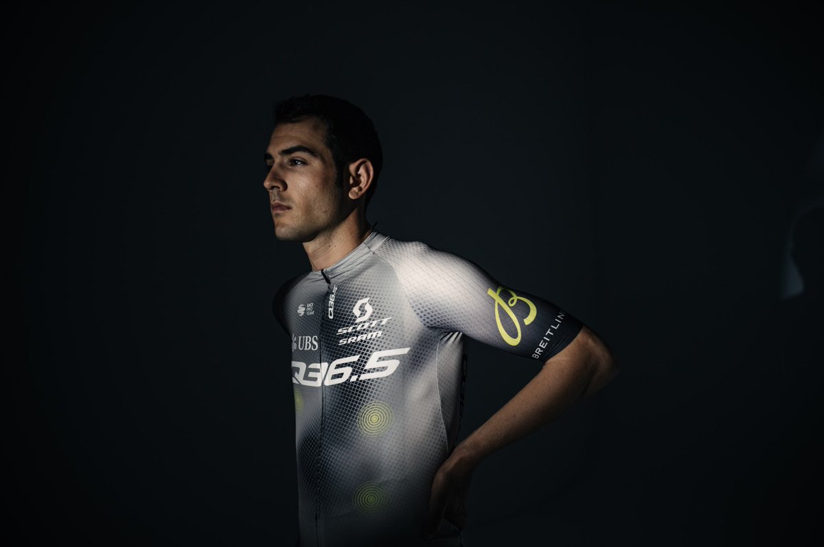 Pinarello Q36.5 Pro Cycling Team tweet media