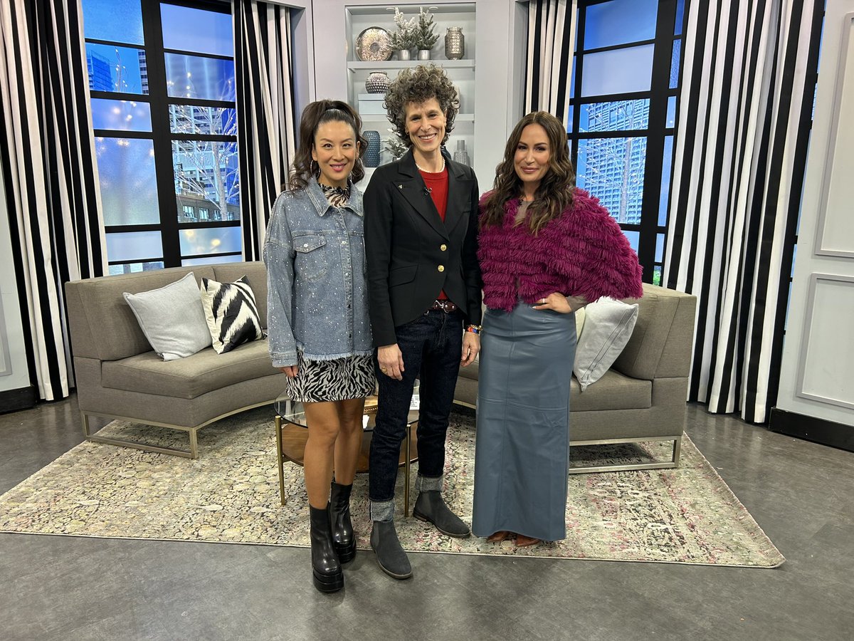 Hope Healing & Transformation (hopehealing.eth) (@hopehealing_) on Twitter photo “If you think memories are less painful when you hold them close, that’s not true. Pain loses its power when we share it!”
Thanks for having Andrea to the studio <a href="/TheSocialCTV/">The Social</a> 🙌 “If you think memories are less painful when you hold them close, that’s not true. Pain loses its power when we share it!”
Thanks for having Andrea to the studio <a href="/TheSocialCTV/">The Social</a> 🙌