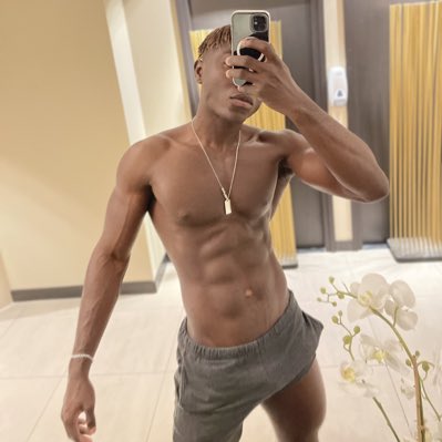 kobstweets1's tweet photo. #NewProfilePic https://t.co/Hb6aJEWrOr