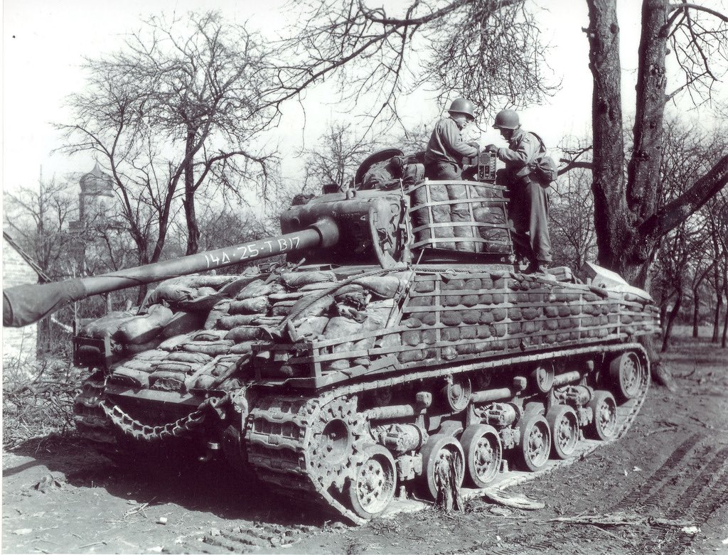 The_History_Ex's tweet photo. Loved the recent @WeHaveWaysPod Ep.565 Sherman Deaths. As an armoured exponent I thought I’d provide some context to ‘Why Soldiers Uparmour’ vehicles and why commanders don’t want them to! (1/6)
#wehaveways #TANKS #History #twitterstorians https://t.co/jPotI9zNwY