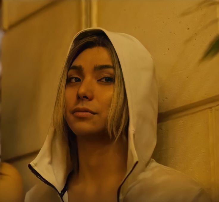 anishivon's tweet image. me: "watch alice in borderland for the plot"

the plot: