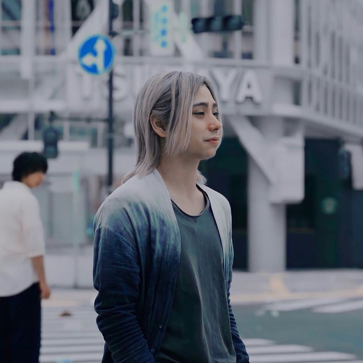 anishivon's tweet image. me: "watch alice in borderland for the plot"

the plot: