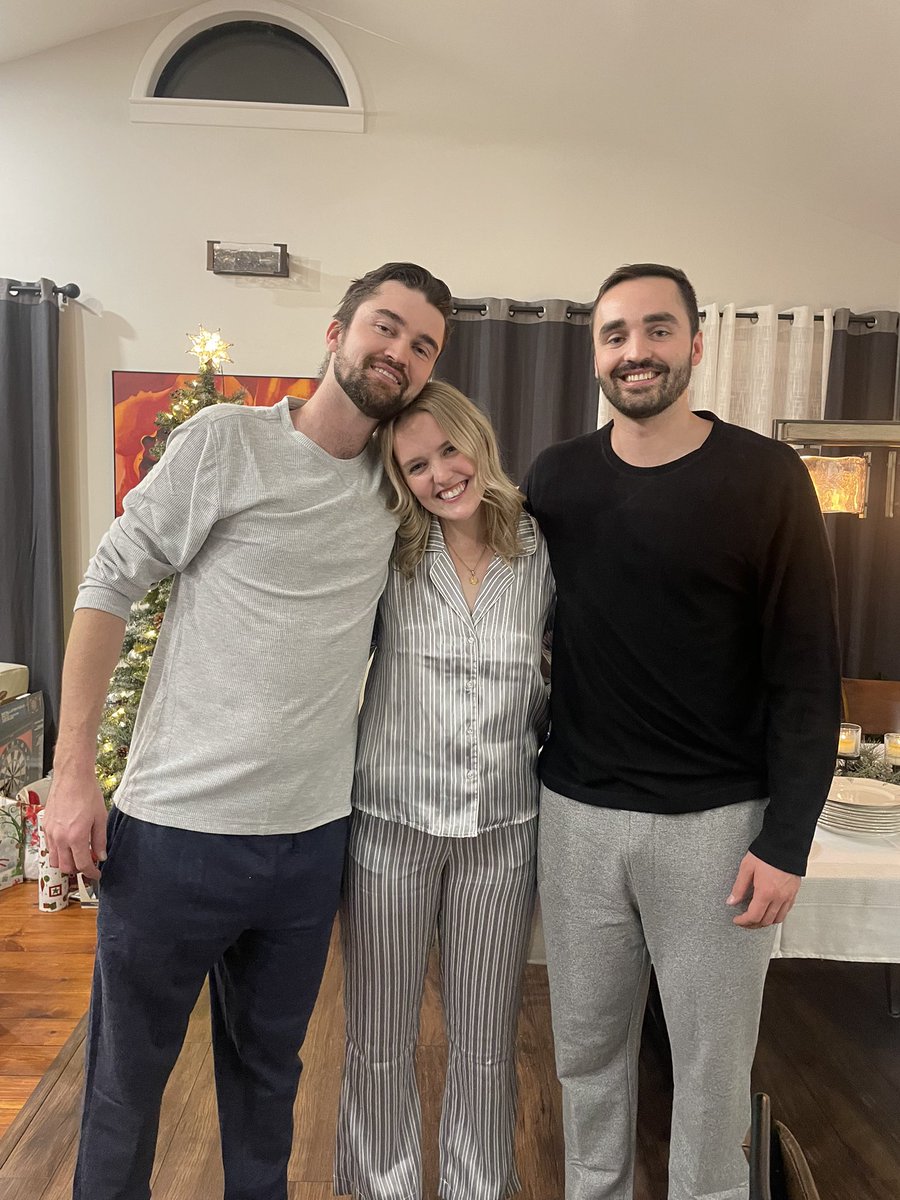 Maggie Van Camp tweet media