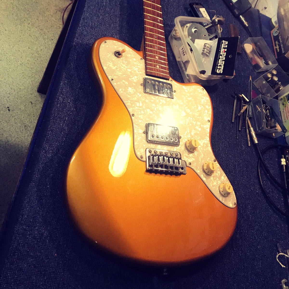 mattowens_music's tweet photo. Day 1 on the bench, with all the parts now procured and sourced. 

Let the metamorphoses begin..

#guitarplayer #guitarbench #guitars @leader_music @wunjoguitars #tone @Fender @fernandezguitar @guildguitars #cutguitars #album4 @americanaUK @Montysguitars @AudioKitchen #newmusic https://t.co/vkc8Xyd4fY