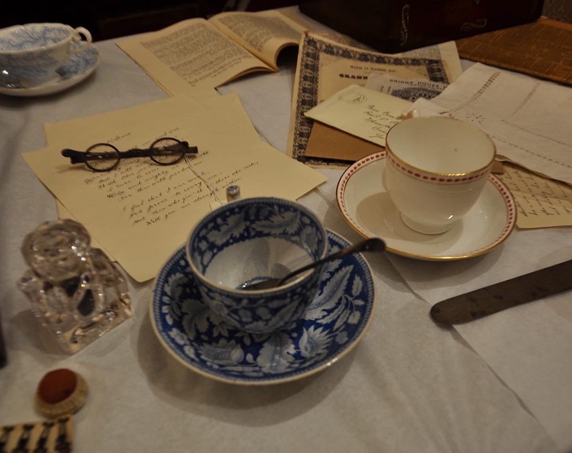 BronteParsonage's tweet photo. 🔎Behind the scenes…

In January we spend the weekdays looking after our collection in the closed period. 

Staff and volunteers are carefully dusting historic objects, making sure cabinets and cases are ready for the new exhibition. https://t.co/NZ2RQf4cN7