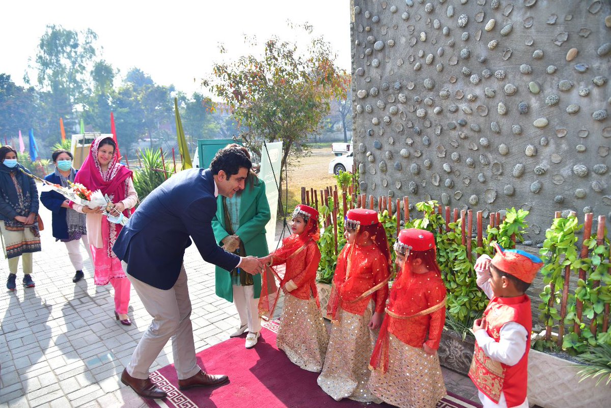 ZaeemZia's tweet photo. The inaugration of the deworming campaign in Islamabad.

The campaign will continue feom 9th to 25th January!

#Deworming #nutrition #Health #HealthForAll #Children #Healthy #school @nhsrcofficial https://t.co/UclR1Abcvt