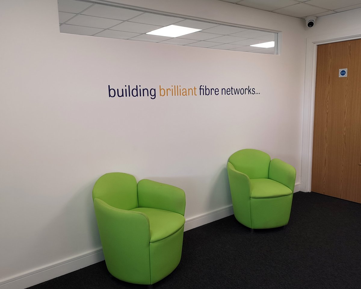 G_Print's tweet image. Office signs for Fiber Works UK in Godstone Surrey. 
We supplied and fitted vinyl graphics for the walls in the Fiber Works UK offices, Frosting manifestations, Contravision to the windows, and a Di-bond tray sign by the main entrance to the office. #officesigns #businesssigns