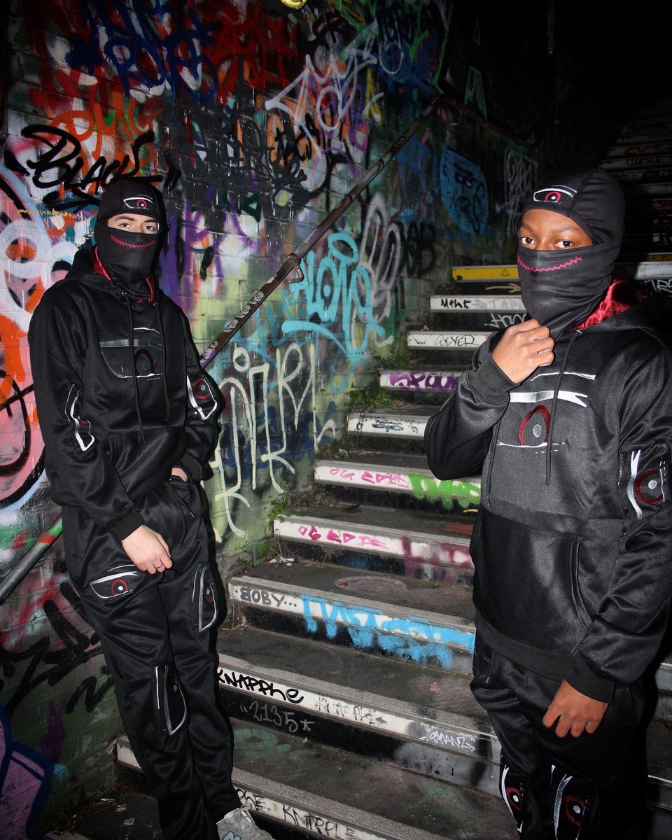 TwistedP_Store's tweet photo. Available for Pre-order

The Four eyes on the arms &amp; legs are fully functional pockets.

The tracksuit has a satin lining inside &amp; Poly-Fleece combo outside for ultimate comfort and feel.

#ukstreetwear #fashion #streetwear https://t.co/IcRjOVVF4B