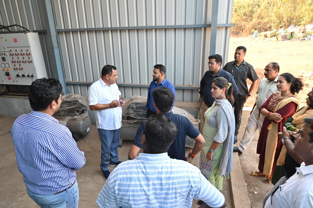 MauvinGodinho's tweet image. Conducted a review of the ongoing work at the #WasteManagement Site, including the setting up of the #BioDigester Plant along with Dy. Director of #Panchayat Prasiddh Naik, VP #Chicalim Sarpanch @KamlaYa80998224 and Dy. Sarpanch  Korgaonkar. (1/3)