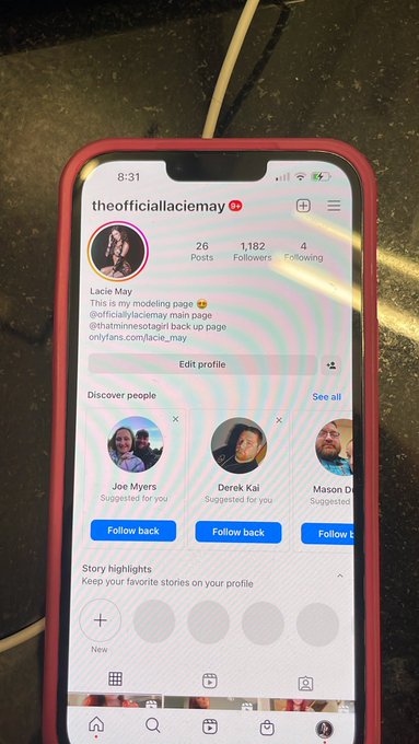 Are you following my new ig yet? Theofficiallaciemay or officiallaciemay https://t.co/XZnL52a4NM