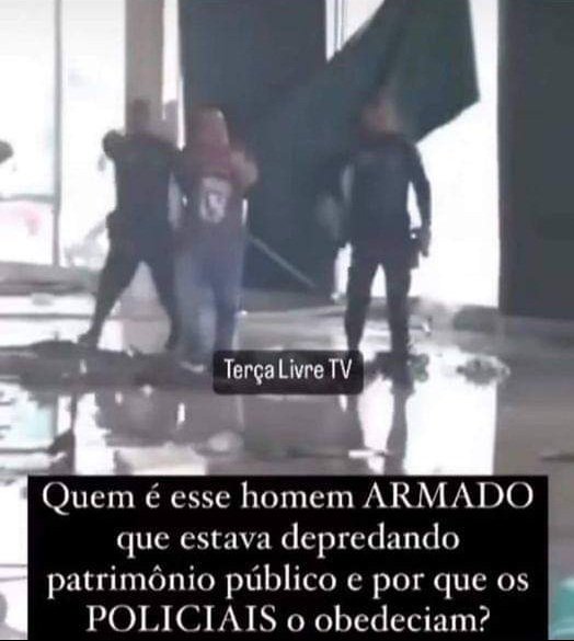 Alguém já conseguiu identificar o sujeito?