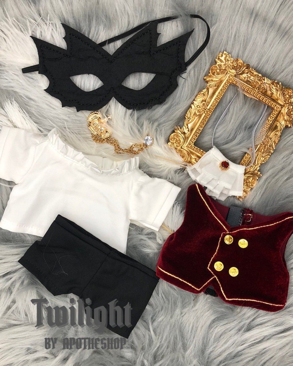 ApotheShop's tweet photo. ชุดTwilight
🧛🏻🧛🏻♀️Original by @ApotheShop
มี 6 ชิ้น - เสื้อ กางเกง เสื้อกั๊ก ระบายคอ ผ้าคลุม หน้ากาก
💰ราคา: 460฿
เพิ่มเข็มกลัด + 65 ฿
📮ค่าส่ง: 35฿
#ชุดตุ๊กตา #ชุดตุ๊กตาพร้อมส่ง #ตลาดนัดตุ๊กตา #ApothePrompt #ชุดตุ๊กตา20cm https://t.co/L83MXvTXmu