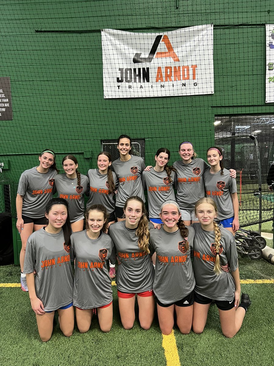 coach_johnarndt's tweet photo. Troy High Girls Team Off-Season Training🔥🔥🔥 #OAARED #johnarndttraining @TCVS_2023 https://t.co/vpboVj7dgW