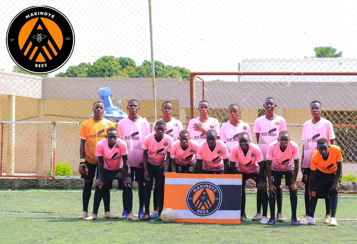BeesFootbal1's tweet photo. The Squad  #MakindyeBeesFc #Academy2023 @blueorigin https://t.co/6i2rmMh2EB