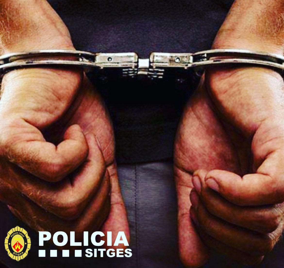 policiaSitges's tweet image. Detenim una persona per agressió vers la seva parella i per atemptat a agents de l’autoritat. #Violència #domèstica intragènere al centre de la vila. Passa a disposició judicial. 
#policialocal
#policiaLocalSitges
#policiadecatalunya
#estemambtu
#miremxtu