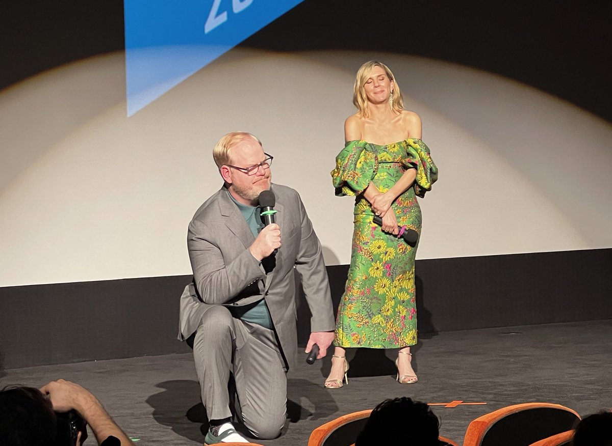 Hey friends! WATCH “LINOLEUM!” The fantastic <a href="/JimGaffigan/">Jim Gaffigan</a> urged the <a href="/PSFilmFest/">Palm Springs Film Festival</a> audience last night to tell friends about the movie. <a href="/rheaseehorn/">Rhea Seehorn</a> was amazing as always too (♥️ Rhea’s dress BTW).
The film was lovely, sweet &amp; surprising. Would’ve told my friends to watch anyway! 😜