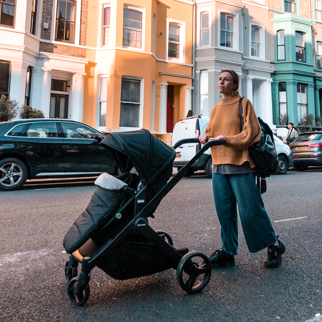 image4kidz's tweet photo. £499.99 Glider single to double pushchair with ⁠FREE ISOFIX CAR SEAT ⁠😍 ⁠
⁠
✨⁠FREE ISOFIX CAR SEAT⁠ (WORTH £120)⁠
✨Carrycot convertible to seat unit⁠
✨Sun / insect net &amp; hood ventilation⁠
⁠
https://t.co/GOAt6aLGB6 https://t.co/QGEcV8hiwA