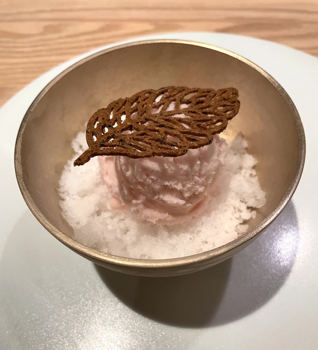 MichelinGuideNA's tweet photo. A wonderfully refreshing dessert of magnolia berry sorbet, green plum granita and black sesame tuile at Ssal. #SanFrancisco #OneMICHELINStar #MICHELINGuideCA https://t.co/JX6Jv0qoPm