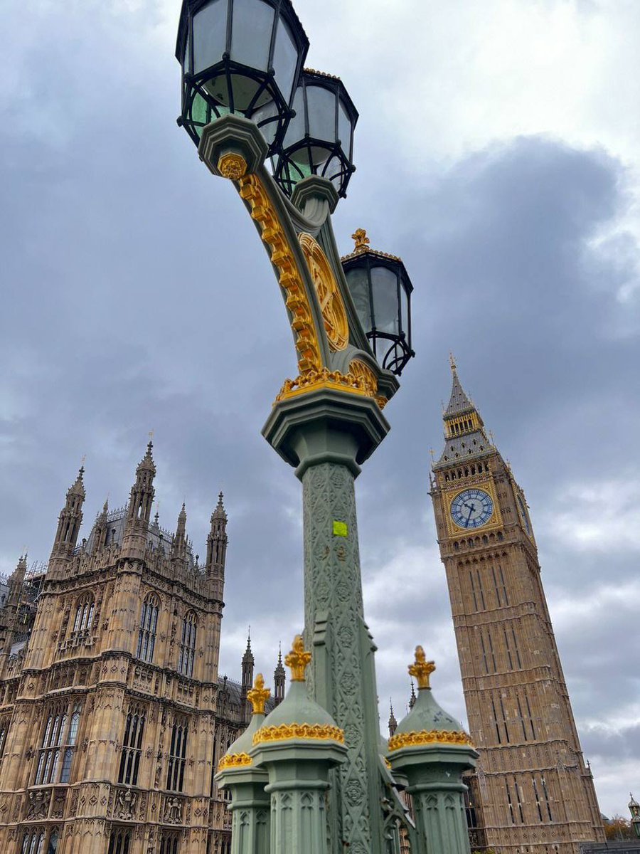 tree60998's tweet image. The greatest meaning of hard work is to give yourself the ability to jump out of the circle you hate at any time