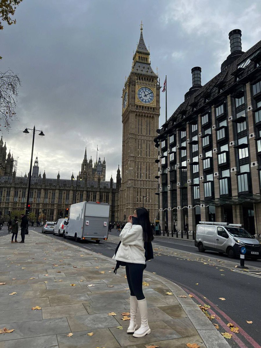 tree60998's tweet image. The greatest meaning of hard work is to give yourself the ability to jump out of the circle you hate at any time