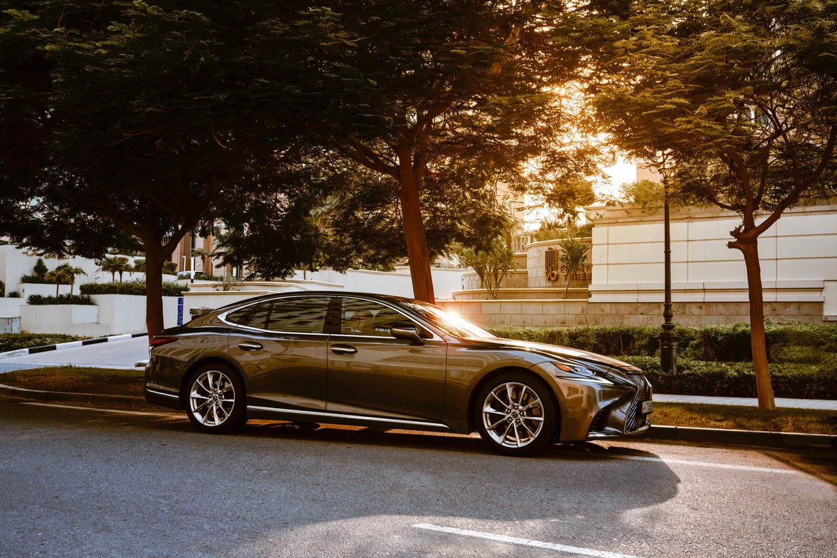 lexusqatar's tweet photo. المعنى الحديث للفخامة
.
#قطر #لكزس_قطر #انا_لكزس #انا_أل_أس
#Qatar #LexusQatar #ExperienceAmazing #IAm_Lexus #IAm_LS https://t.co/0oRT3zrtKb