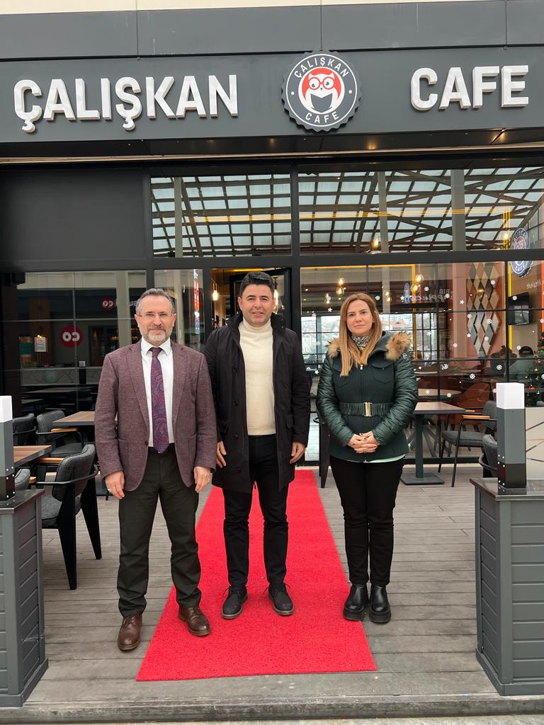 İstanbul millet vekilimiz Sn.<a href="/OsmanBoyraz/">Osman Boyraz</a> ve Çekmekoy belediye bask.yard.Sn.<a href="/CosarLatif/">Latif</a> baskanimin Study Cafemize ziyaretlerinden ötürü kendilerine çok teşekkür ederiz🙏 Ayaklarınıza sağlık degerli baskanlarim.